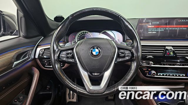BMW 5-Series 520d M Sport Package Plus