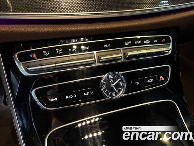 Mercedes-Benz CLS-Class CLS300d AMG Line