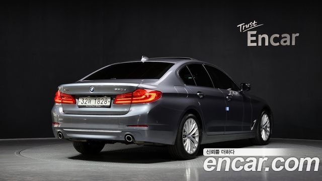 BMW 5-Series 520d xDrive Luxury Plus