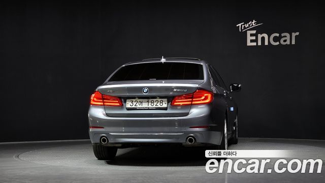 BMW 5-Series 520d xDrive Luxury Plus