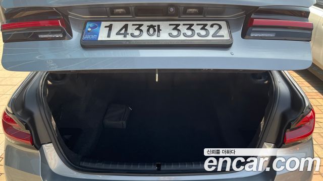 BMW 5-Series 520i M Sport