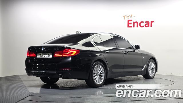 BMW 5-Series 530i xDrive Luxury Plus
