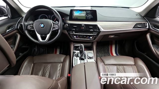 BMW 5-Series 530i xDrive Luxury Plus
