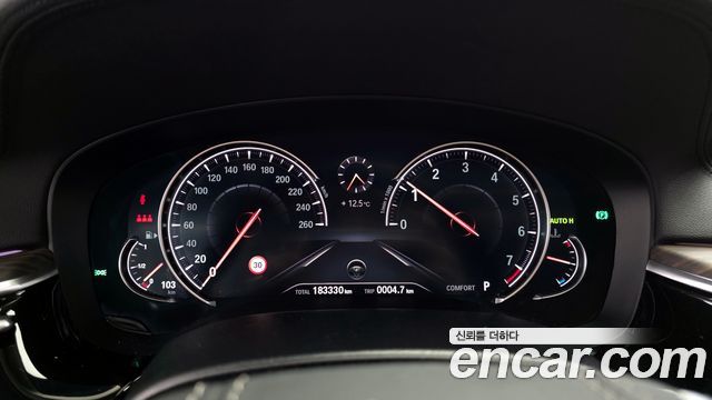 BMW 5-Series 530i xDrive Luxury Plus
