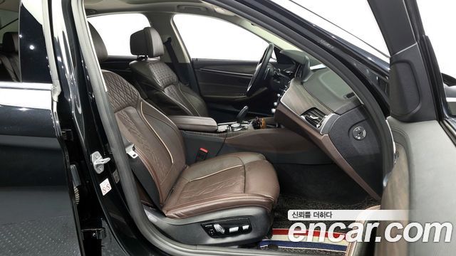 BMW 5-Series 530i xDrive Luxury Plus
