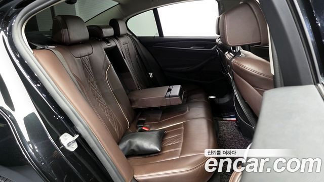 BMW 5-Series 530i xDrive Luxury Plus