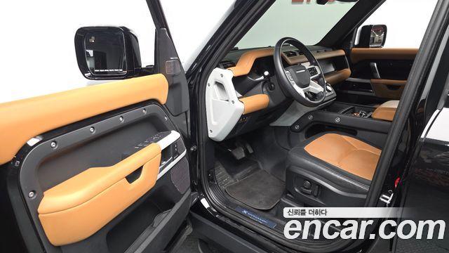 Land Rover Defender 110 P300 X-Dynamic SE