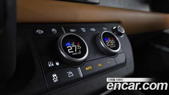 Land Rover Defender 110 P300 X-Dynamic SE