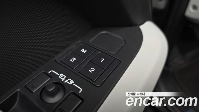 Land Rover Defender 110 P300 X-Dynamic SE