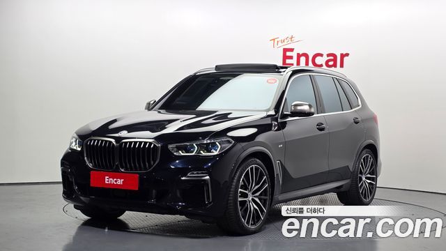 BMW X5 M50i