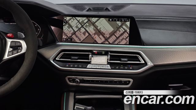 BMW X5 M50i