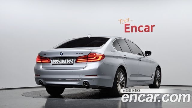 BMW 5-Series 530i xDrive Luxury Plus