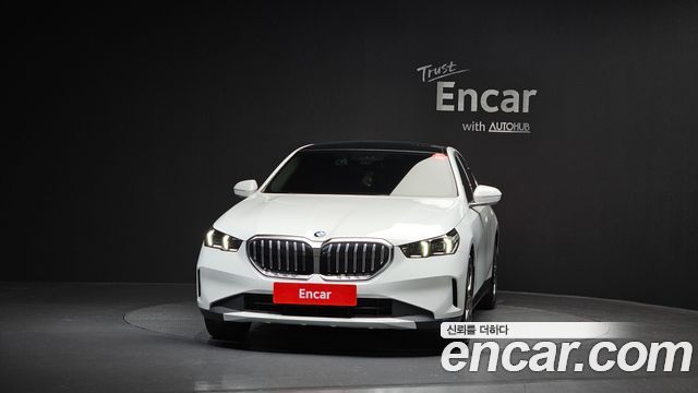 BMW 5-Series 520i