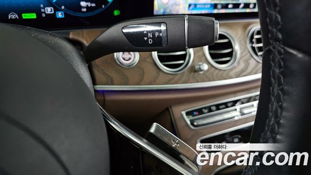 Mercedes-Benz E-Class E300e 4MATIC Exclusive