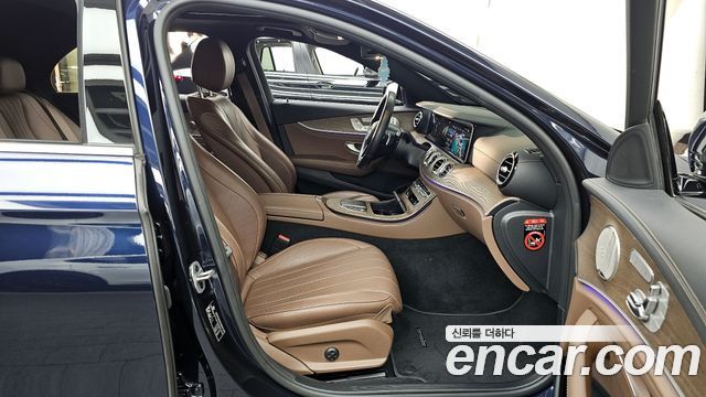 Mercedes-Benz E-Class E300e 4MATIC Exclusive