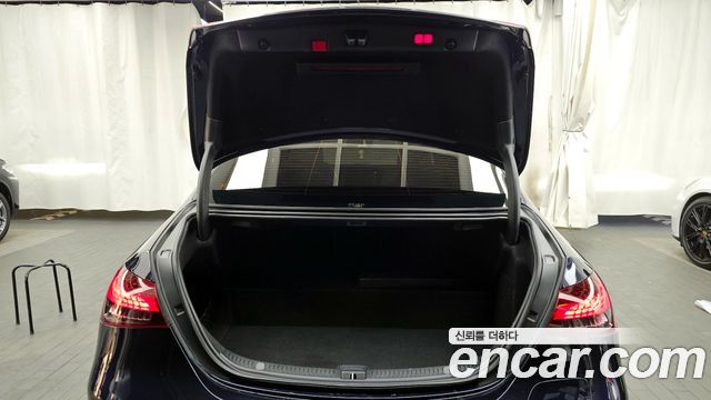 Mercedes-Benz E-Class E300e 4MATIC Exclusive
