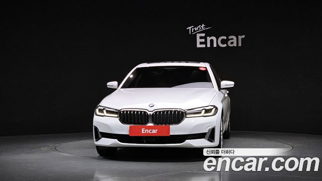 BMW 5-Series 530i Luxury
