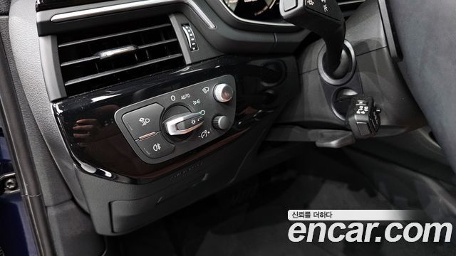 Audi A4 40 TFSI Premium