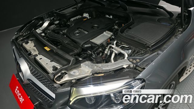 Mercedes-Benz GLC-Class GLC300 4MATIC AMG Line Coupe