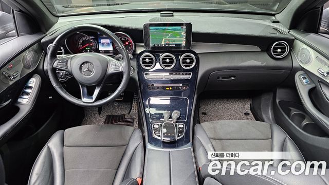 Mercedes-Benz GLC-Class GLC300 4MATIC AMG Line Coupe