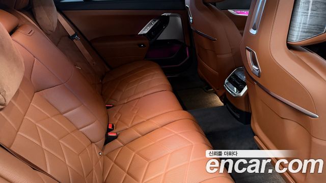 BMW 7-Series 740i xDrive M Sport