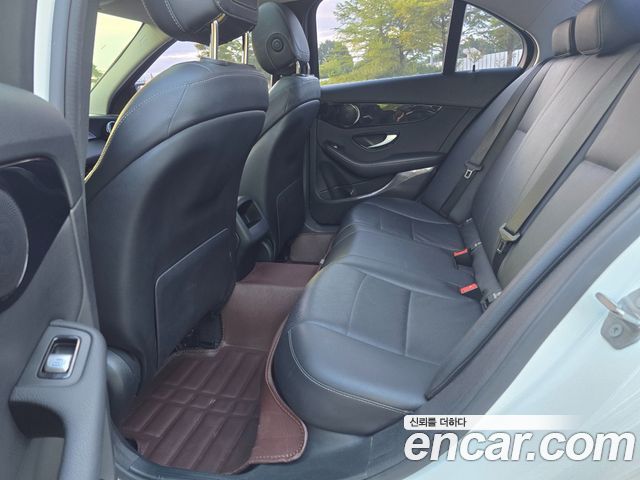Mercedes-Benz C-Class C200