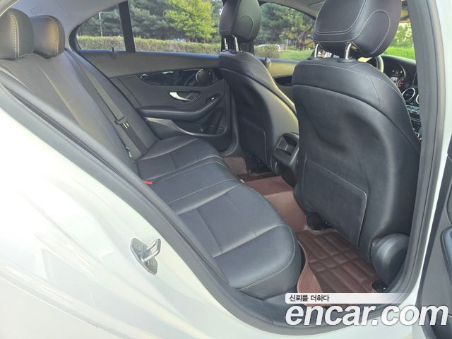 Mercedes-Benz C-Class C200