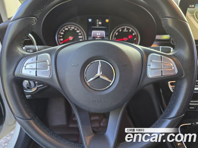 Mercedes-Benz C-Class C200