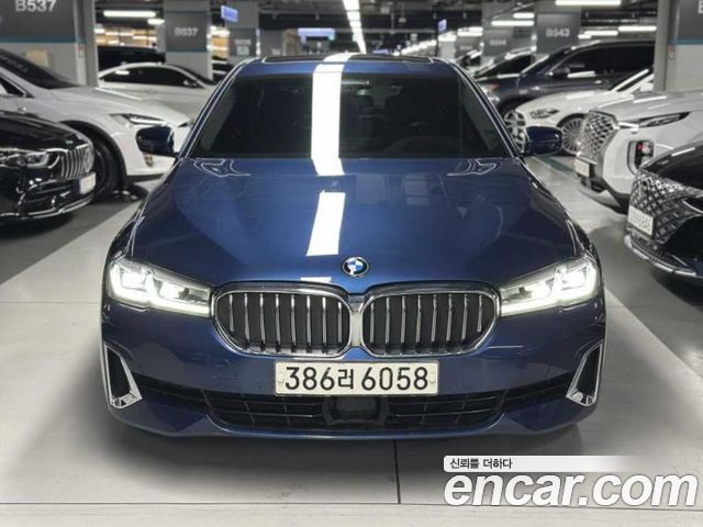 BMW 5-Series 530e Luxury
