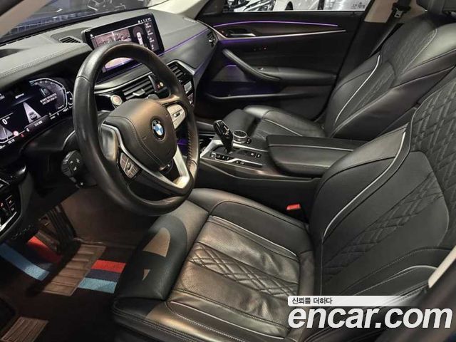 BMW 5-Series 530e Luxury