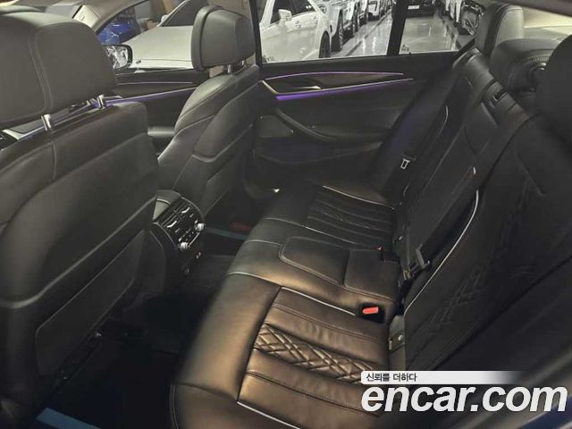 BMW 5-Series 530e Luxury