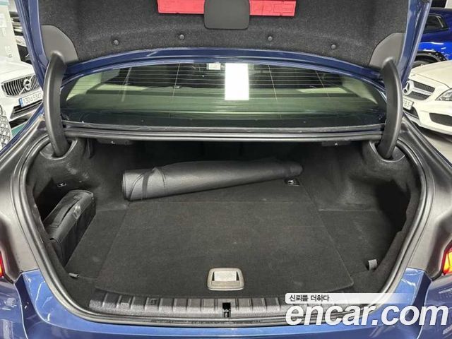 BMW 5-Series 530e Luxury