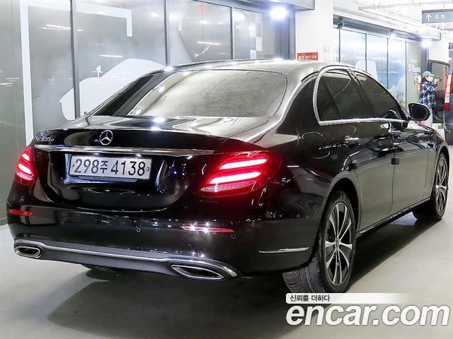 Mercedes-Benz E-Class E300e Exclusive