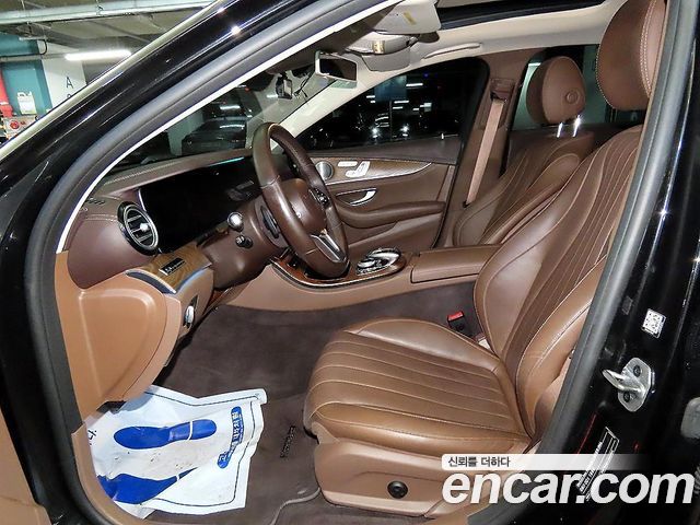 Mercedes-Benz E-Class E300e Exclusive