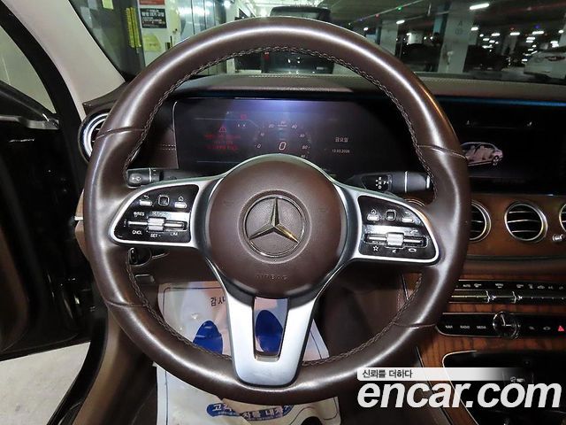 Mercedes-Benz E-Class E300e Exclusive