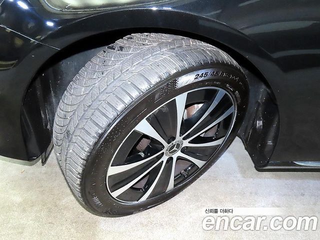 Mercedes-Benz E-Class E300e Exclusive