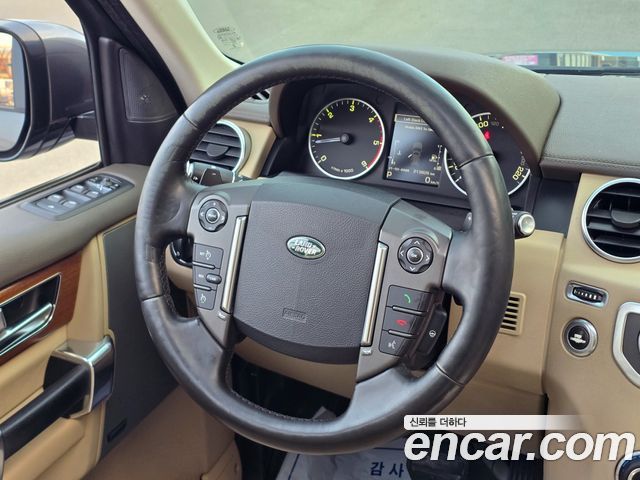 Land Rover Discovery 3.0 SDV6 SE