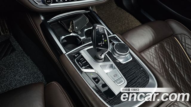 BMW 7-Series 730d xDrive M Sport
