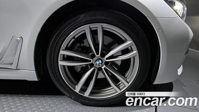 BMW 7-Series 730Ld xDrive M Sport
