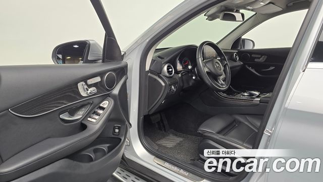Mercedes-Benz GLC-Class GLC300 4MATIC