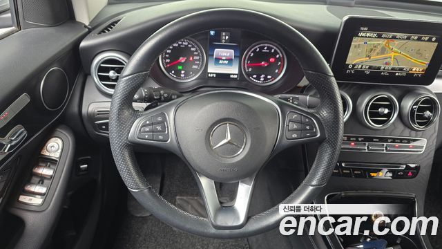 Mercedes-Benz GLC-Class GLC300 4MATIC