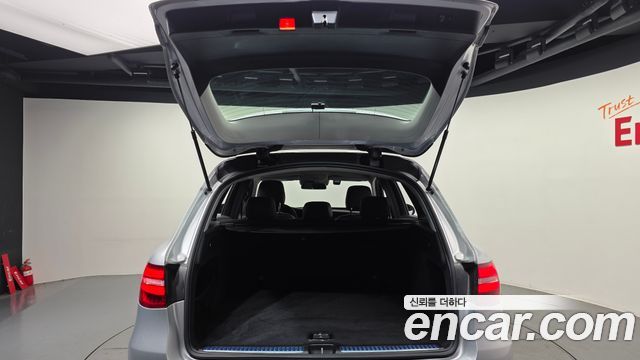 Mercedes-Benz GLC-Class GLC300 4MATIC