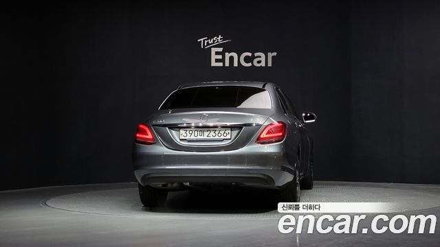 Mercedes-Benz C-Class C200