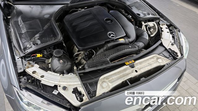 Mercedes-Benz C-Class C200