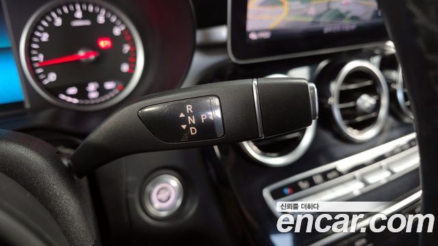 Mercedes-Benz C-Class C200