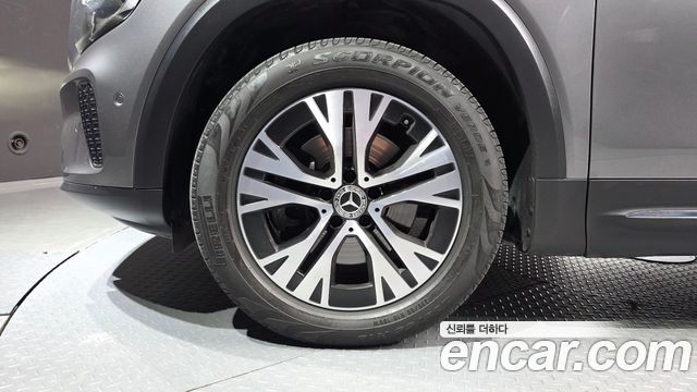 Mercedes-Benz GLB-Class GLB200 d