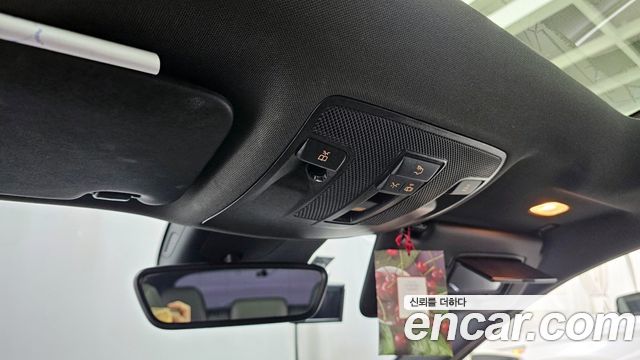 Mercedes-Benz GLA-Class GLA220 Premium