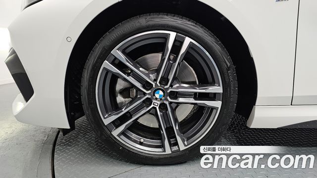 BMW 2-Series 220i M Sports