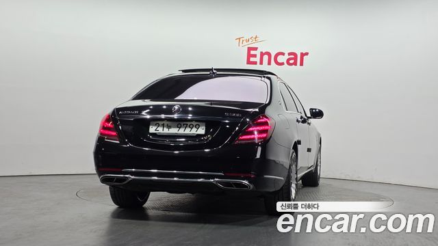 Mercedes-Benz S-Class Maybach S560 4MATIC