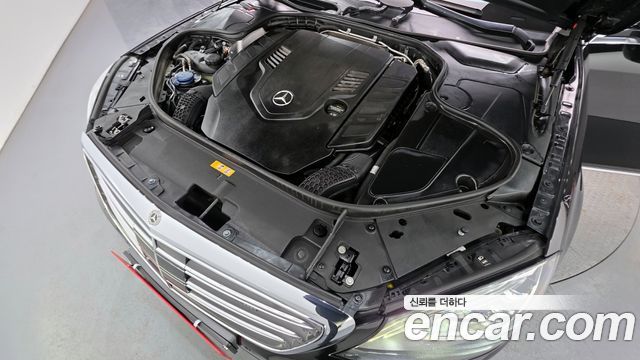 Mercedes-Benz S-Class Maybach S560 4MATIC